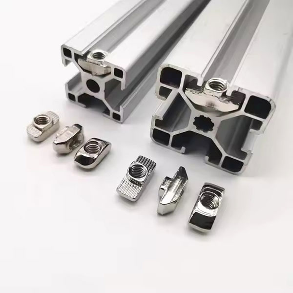 Hammer-nuts-for-aluminium-profiles